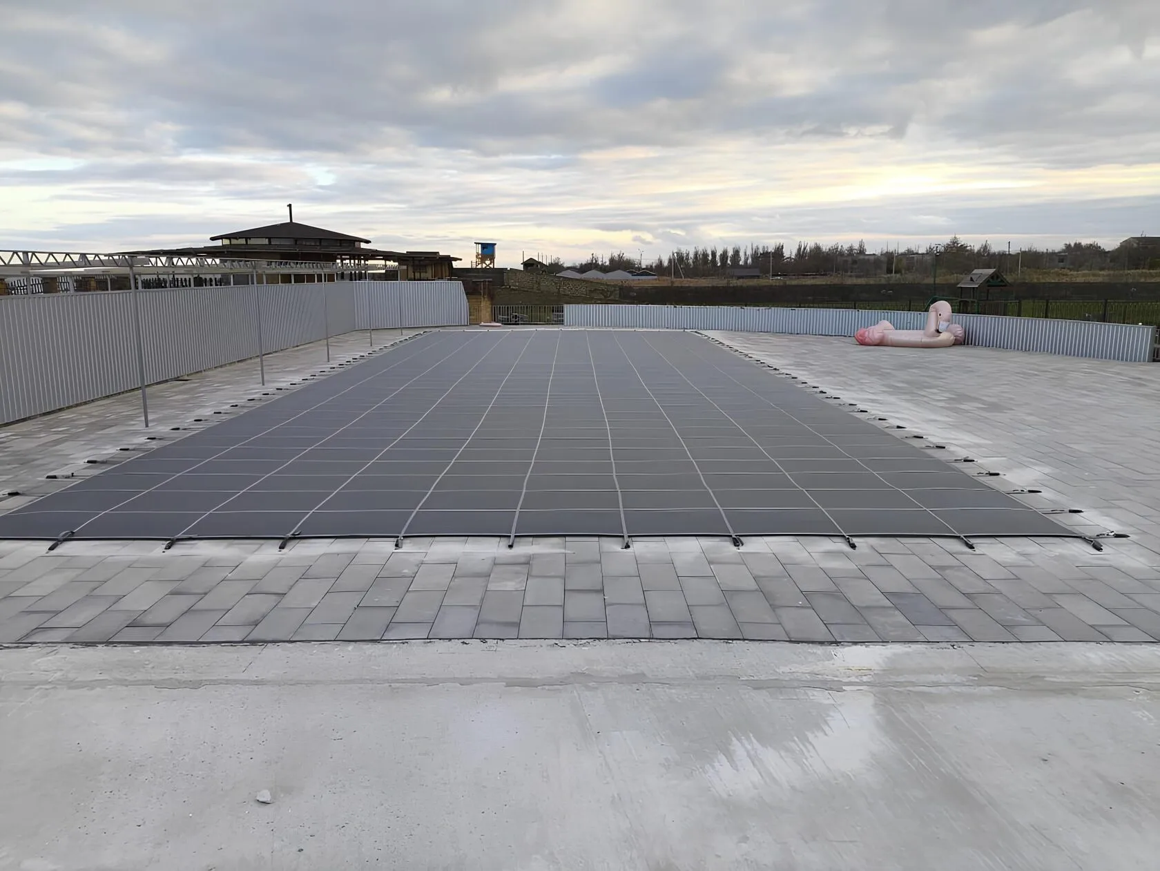 Защитное покрывало для бассейна в Калининграде